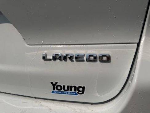 Used 2023 Jeep Grand Cherokee L Laredo AWD/4WD image 11