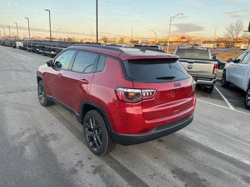New 2026 Jeep Compass Latitude image 12