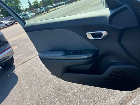 Certified 2025 Kia K4 FWD image 17