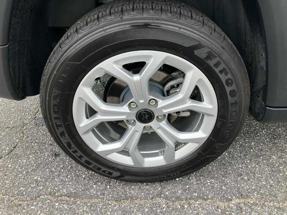 Used 2025 Jeep Compass Latitude AWD/4WD image 27