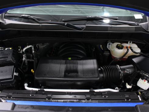 Used 2025 Chevrolet Silverado 1500 LT AWD/4WD image 41