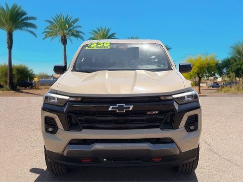 Used 2023 Chevrolet Colorado Z71 w/ Z71 Convenience Package 2 AWD/4WD image 8