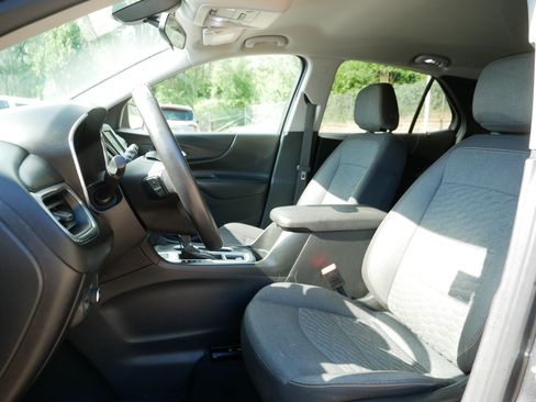 Used 2018 Chevrolet Equinox LT AWD/4WD image 34