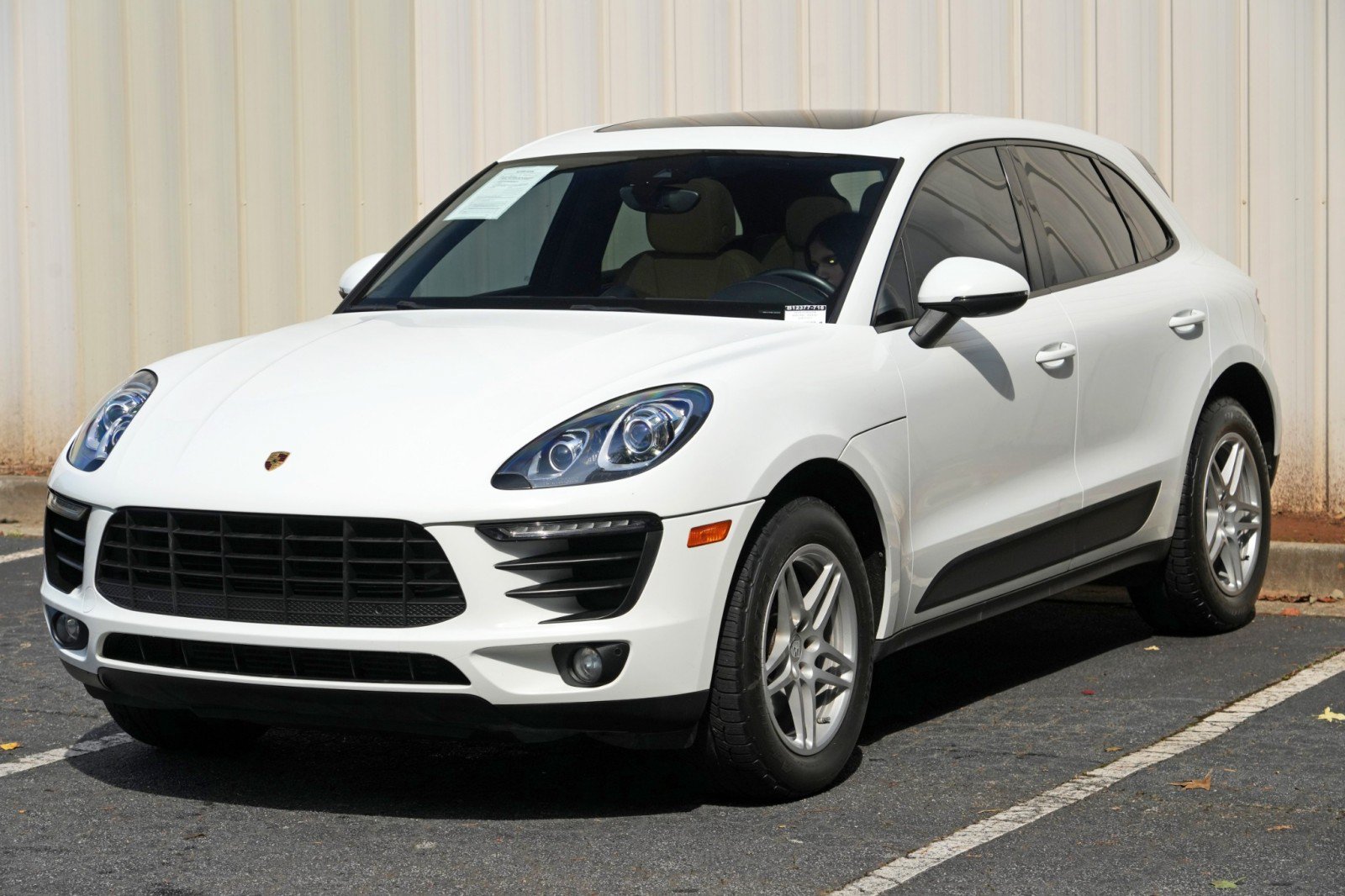Used 2018 Porsche Macan AWD/4WD image 47