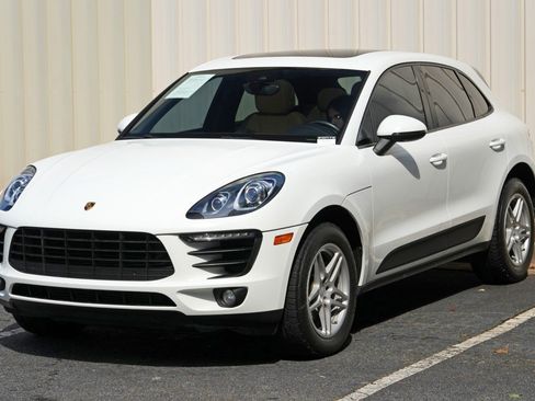 Used 2018 Porsche Macan AWD/4WD image 47