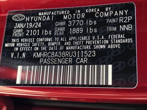 Certified 2024 Hyundai Venue Limited FWD image 32