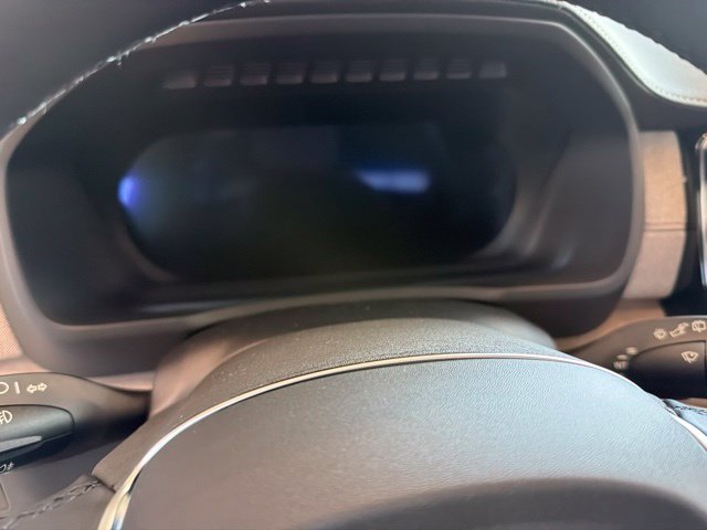 New 2026 Volvo XC90 T8 Plus w/ Protection Package Premier AWD/4WD image 16