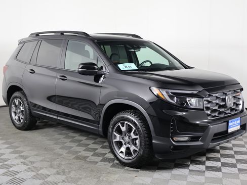 Certified 2022 Honda Passport TrailSport image 4