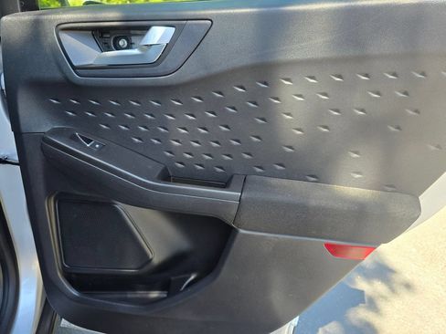 Used 2020 Ford Escape SE AWD/4WD image 14