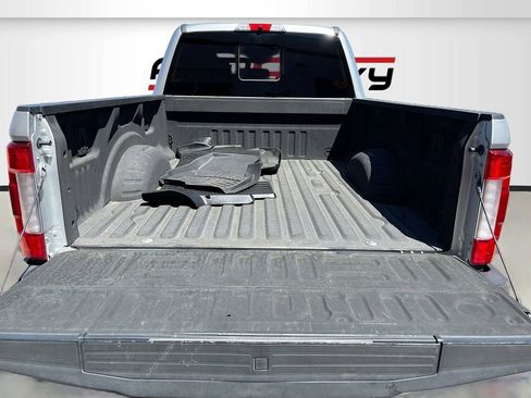 Used 2019 Ford F250 Platinum w/ Platinum Ultimate Package image 27