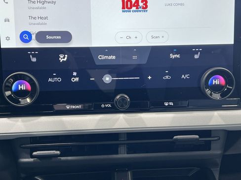 New 2026 Subaru Solterra Premium image 18