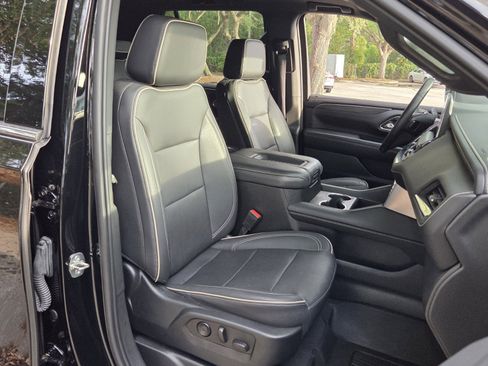 Certified 2023 GMC Yukon SLT AWD/4WD image 24