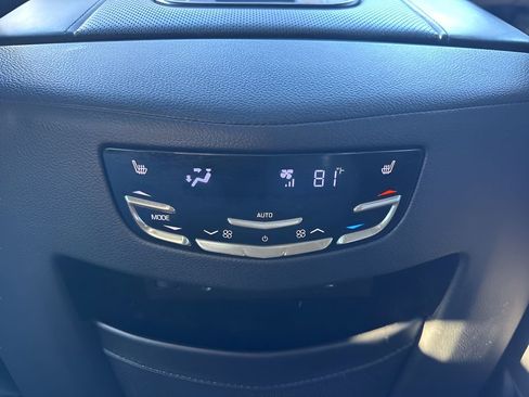 Used 2019 Cadillac Escalade Platinum image 15