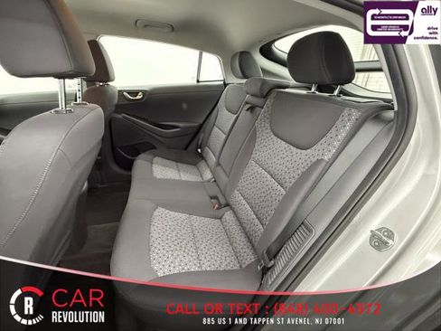 Used 2019 Hyundai Ioniq Plug-In Hybrid image 45