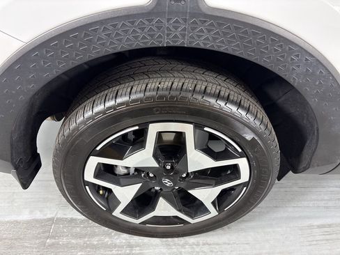 Used 2023 Hyundai Santa Cruz Limited AWD/4WD image 11