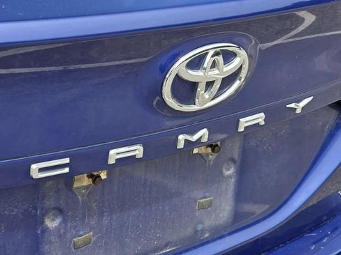 Used 2018 Toyota Camry LE FWD image 15