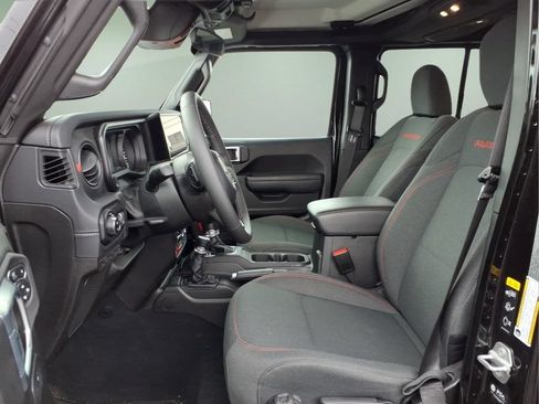 Used 2026 Jeep Gladiator Rubicon AWD/4WD image 5