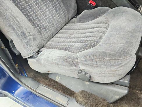 Used 2001 Chevrolet Blazer LS w/ Preferred Equipment Group image 20