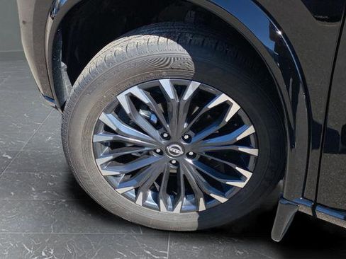 Used 2024 Nissan Rogue Platinum w/ Platinum Premium Package image 38