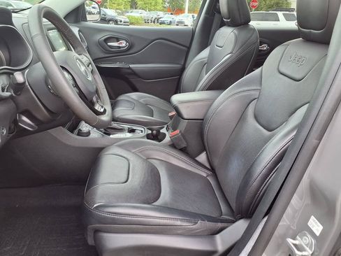 Used 2023 Jeep Cherokee Altitude Lux w/ Lux Elite Package AWD/4WD image 27