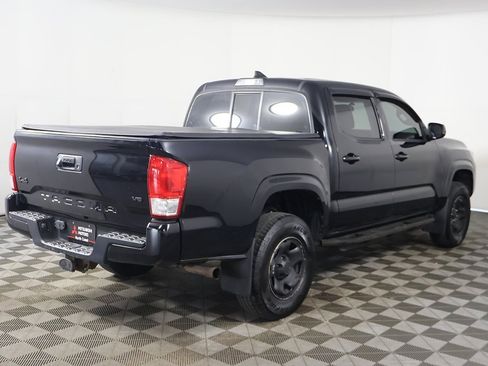 Used 2017 Toyota Tacoma SR w/ Tow Package image 7