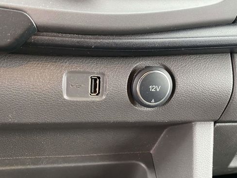 Used 2020 Ford Transit 350 XLT image 5