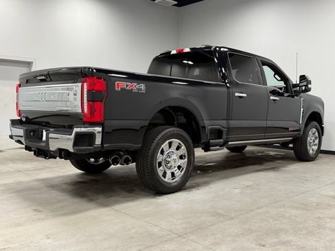 Used 2024 Ford F250 King Ranch w/ Chrome Package AWD/4WD image 13