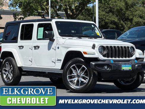 Used 2024 Jeep Wrangler Unlimited AWD/4WD image 1