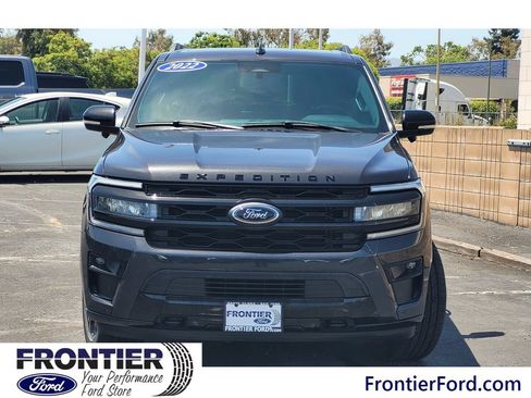 Used 2022 Ford Expedition Max Limited w/ Equipment Group 304A AWD/4WD image 3