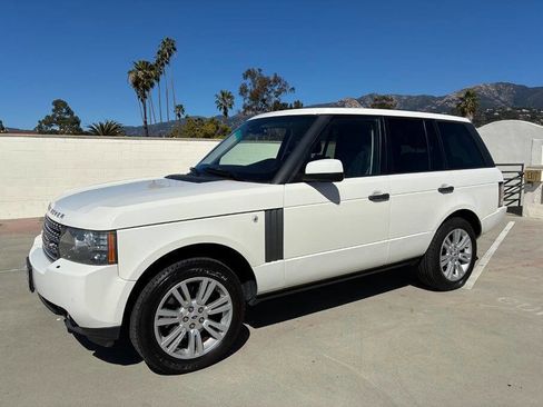 Used 2010 Land Rover Range Rover HSE LUX image 2