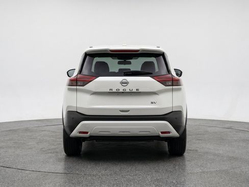 Used 2024 Nissan Rogue SV FWD image 7