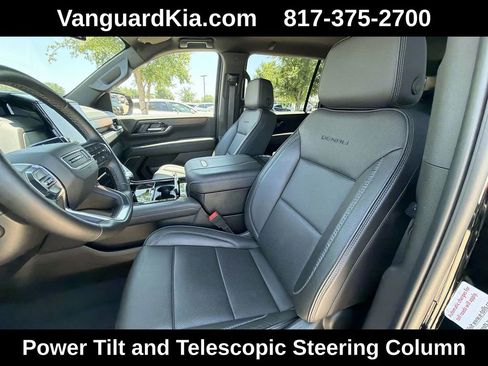 Used 2025 GMC Yukon XL Denali AWD/4WD image 15