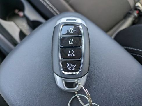 Used 2026 Hyundai Venue SEL FWD image 32