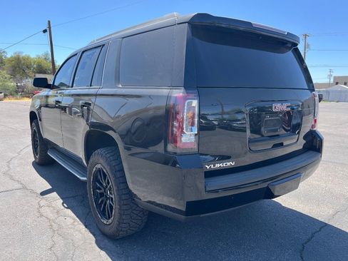 Used 2017 GMC Yukon SLT RWD image 5
