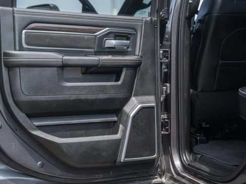 Used 2026 RAM 2500 Laramie AWD/4WD image 46