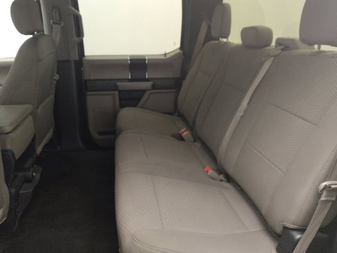 Used 2018 Ford F150 XLT image 18