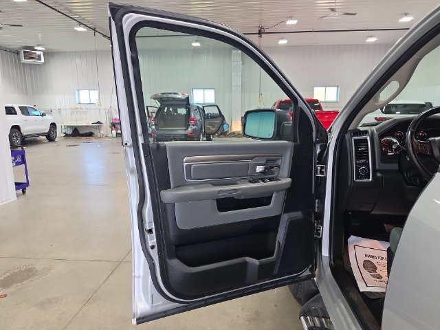 Used 2017 RAM 1500 Big Horn AWD/4WD image 23