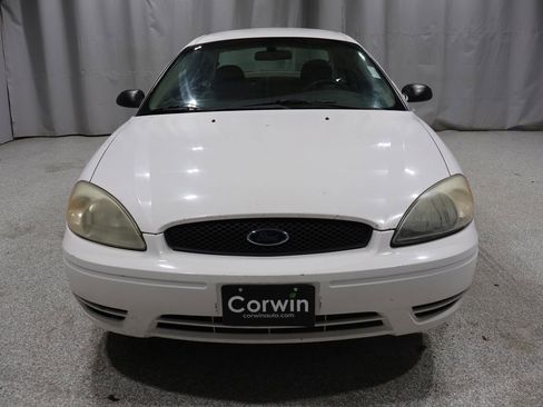 Used 2005 Ford Taurus SE image 7
