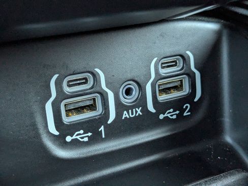 Used 2020 RAM 1500 Limited image 24