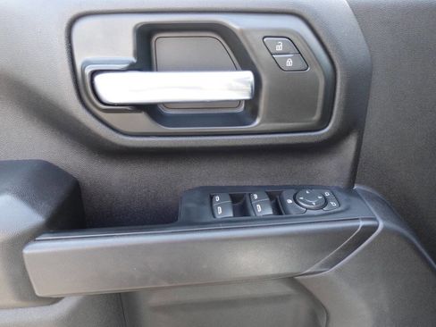 Used 2025 Chevrolet Silverado 2500 Custom w/ Custom Convenience Package AWD/4WD image 16