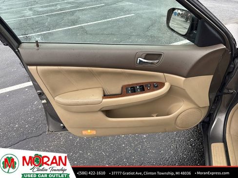 Used 2006 Honda Accord EX image 9