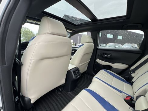 Used 2025 Acura ADX A-Spec image 23