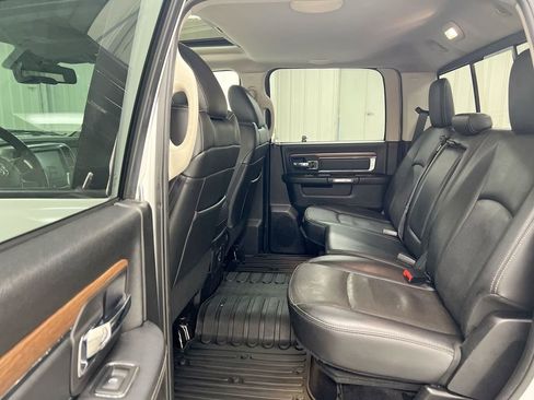 Used 2016 RAM 1500 Laramie w/ Convenience Group image 24