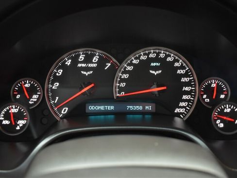 Used 2006 Chevrolet Corvette Coupe RWD image 15