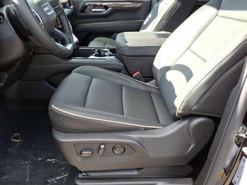 New 2026 GMC Yukon Elevation image 14