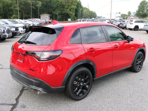 Used 2023 Honda HR-V Sport image 8