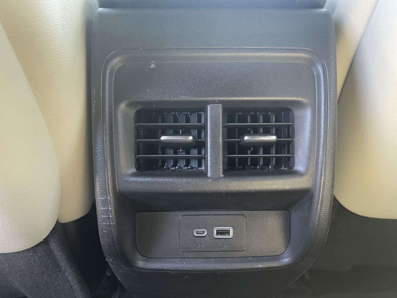 Used 2019 Cadillac XT4 Sport FWD image 11