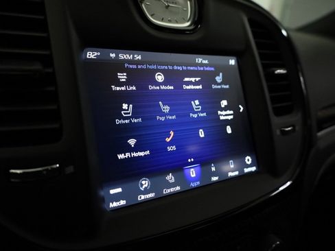 Used 2023 Chrysler 300 C image 19