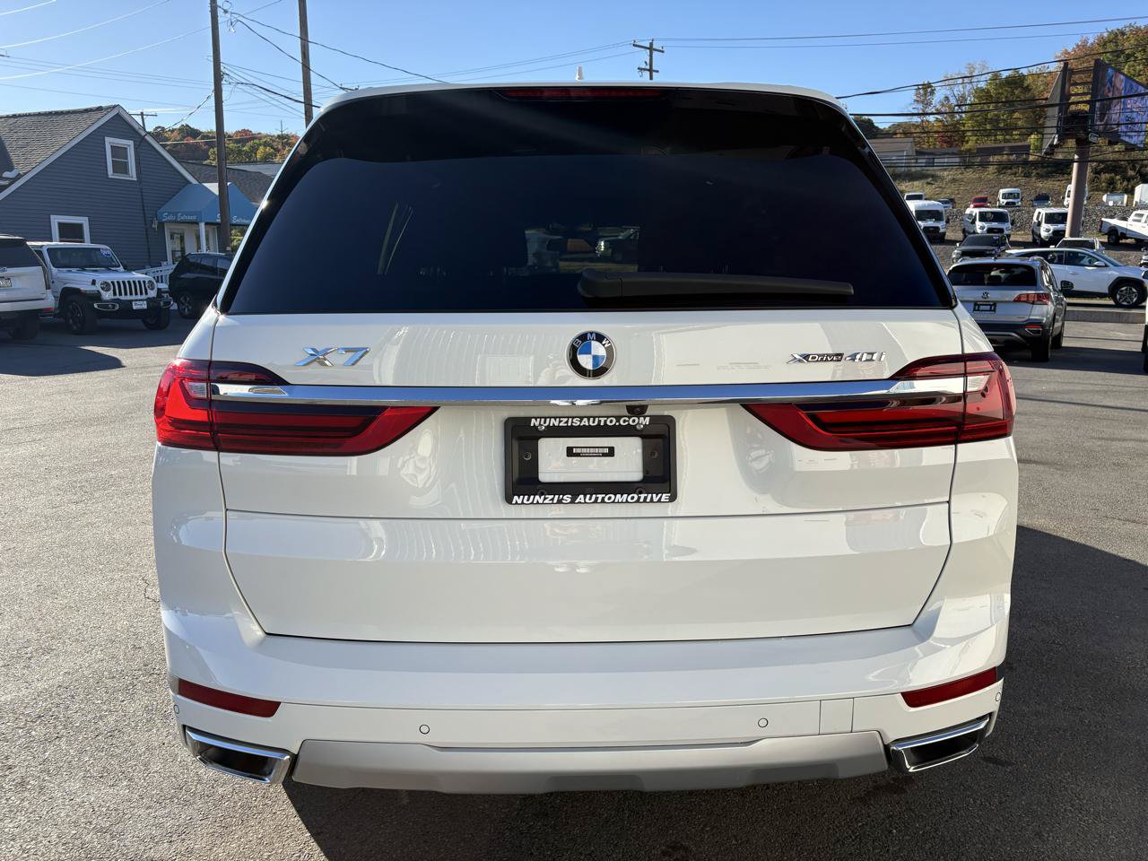 Used 2022 BMW X7 xDrive40i w/ Executive Package AWD/4WD image 4