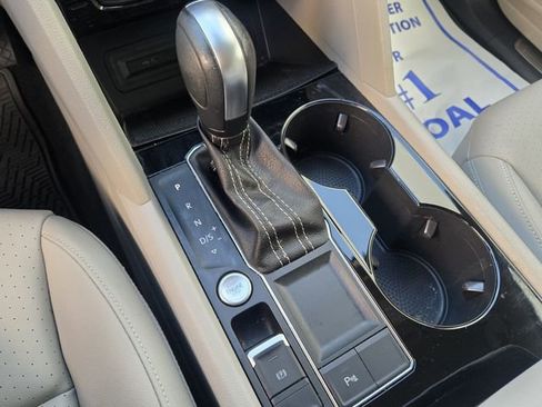 Used 2023 Volkswagen Atlas SE w/ Black Wheel Package image 21